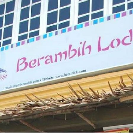 Berambih Lodge Kuching Dış mekan fotoğraf
